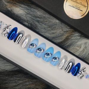 Press On Nails 😃 Style: baby blue eyes